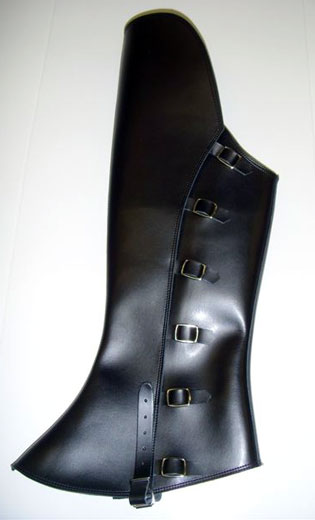 Overschoen kurrassier met riempjes